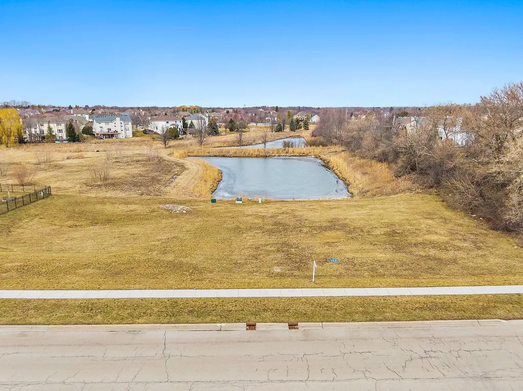 1540 Westbourne Parkway Algonquin IL 60102