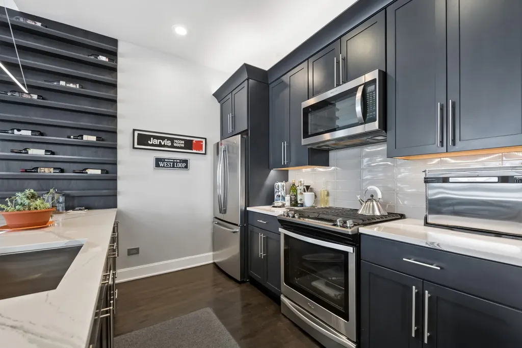 936 West Madison Street Chicago IL 60607