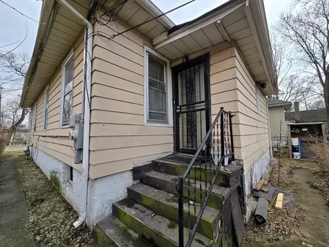 16018 Loomis Avenue Harvey IL 60426