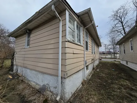 16018 Loomis Avenue Harvey IL 60426