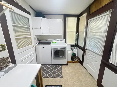 527 19TH Avenue Moline IL 61265