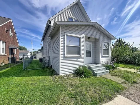 527 19TH Avenue Moline IL 61265