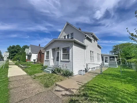 527 19TH Avenue Moline IL 61265