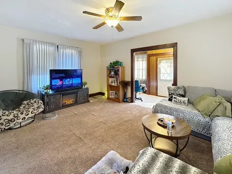 527 19TH Avenue Moline IL 61265
