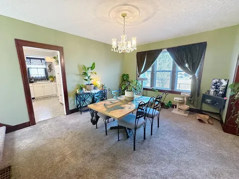 527 19TH Avenue Moline IL 61265
