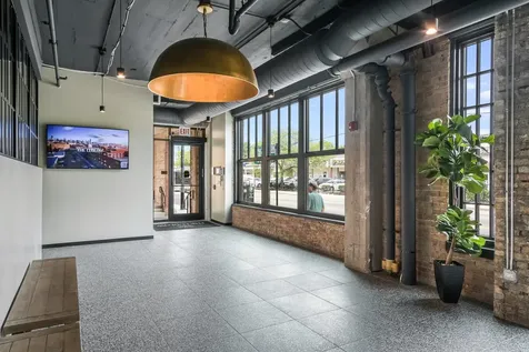 2032 North Clybourn Avenue Chicago IL 60614