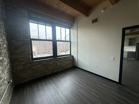 2032 North Clybourn Avenue Chicago IL 60614