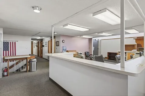 918 16TH Avenue East Moline IL 61244