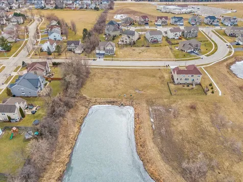 1530 Westbourne Parkway Algonquin IL 60102