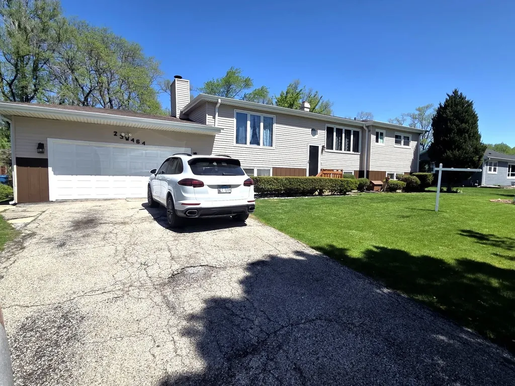 23W464 Olive Court Carol Stream IL 60188