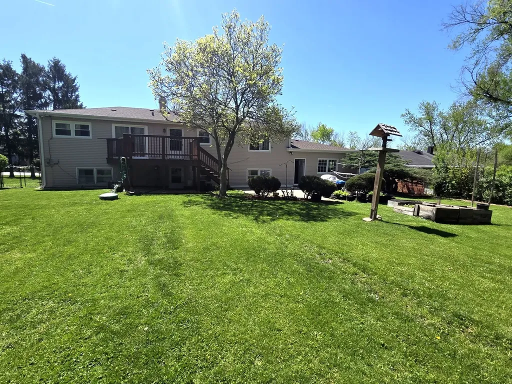 23W464 Olive Court Carol Stream IL 60188