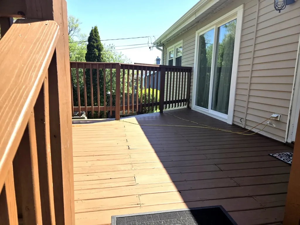 23W464 Olive Court Carol Stream IL 60188