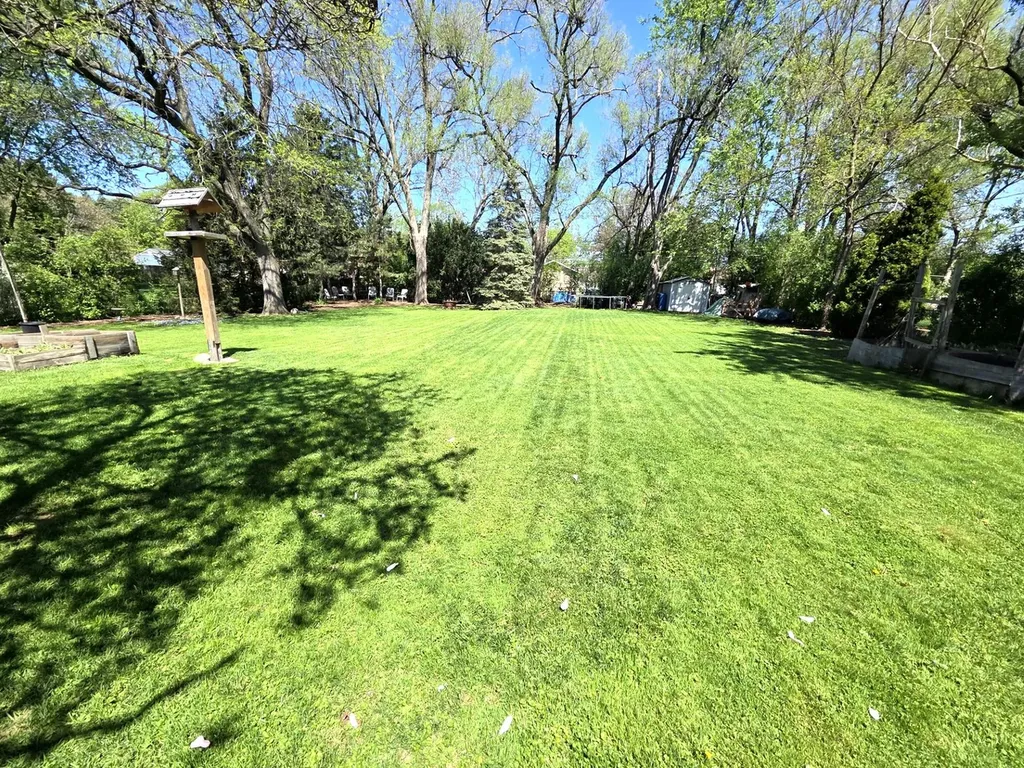 23W464 Olive Court Carol Stream IL 60188