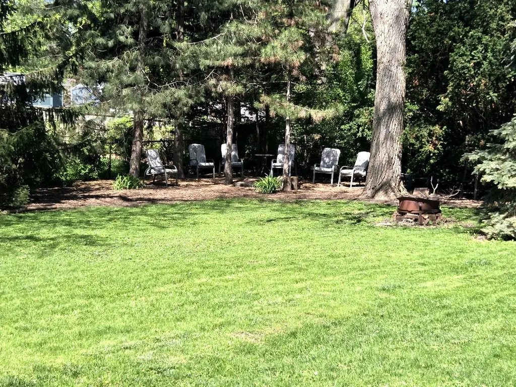 23W464 Olive Court Carol Stream IL 60188