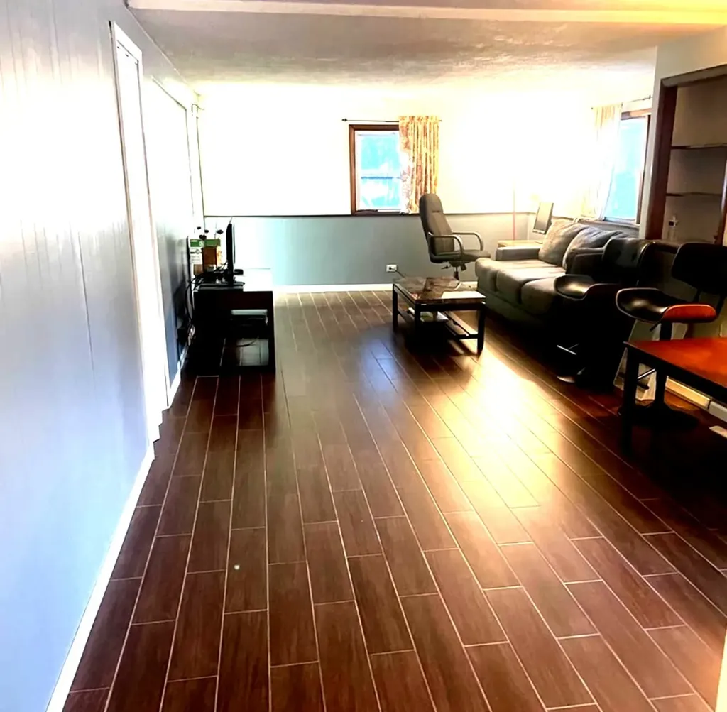 23W464 Olive Court Carol Stream IL 60188