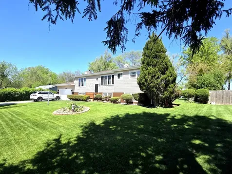 23W464 Olive Court Carol Stream IL 60188