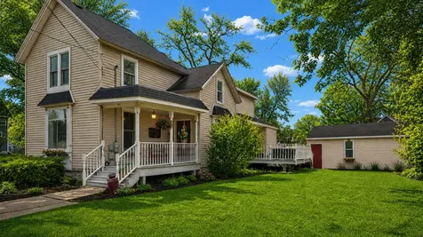 121 South Walkup Avenue Crystal Lake IL 60014