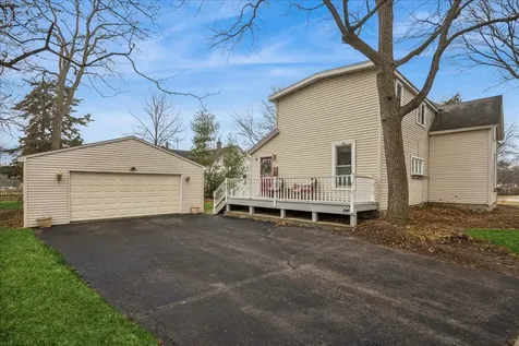 121 South Walkup Avenue Crystal Lake IL 60014