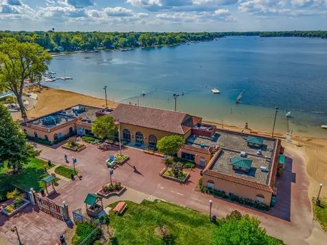 121 South Walkup Avenue Crystal Lake IL 60014