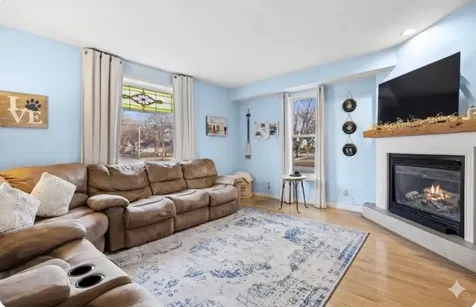 121 South Walkup Avenue Crystal Lake IL 60014