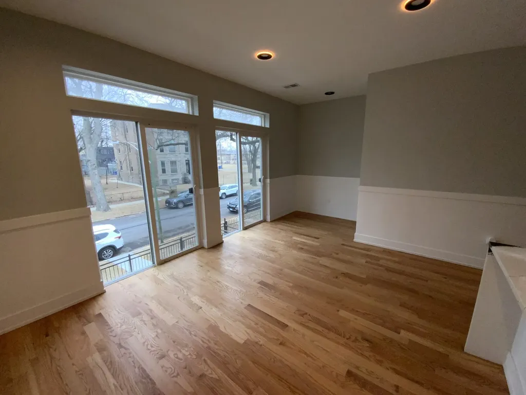 6325 South Langley Avenue Chicago IL 60637
