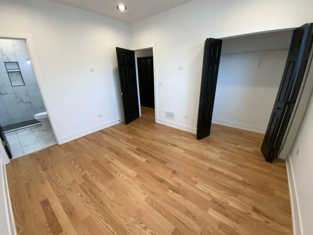 6325 South Langley Avenue Chicago IL 60637