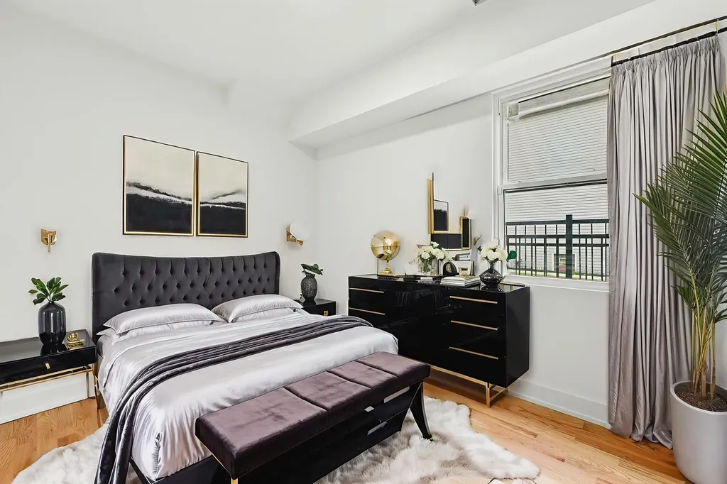 6325 South Langley Avenue Chicago IL 60637