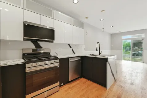 6325 South Langley Avenue Chicago IL 60637