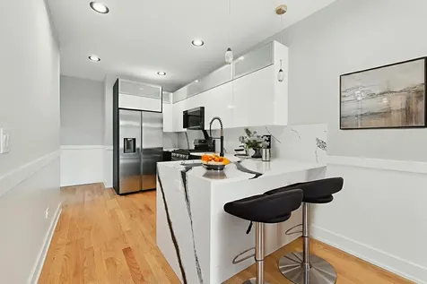 6325 South Langley Avenue Chicago IL 60637