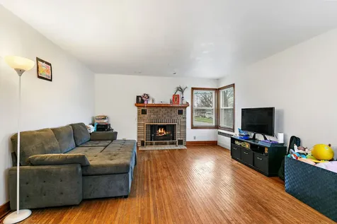 820 Lincoln Highway Rochelle IL 61068