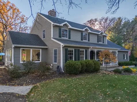 9217 Shadow Lane Bull Valley IL 60097