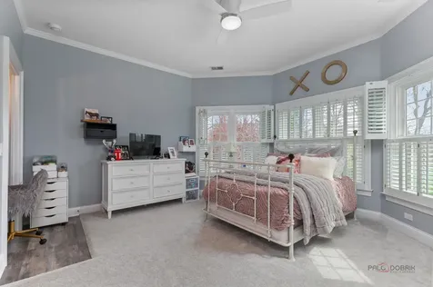 5760 Churchill Lane Libertyville IL 60048