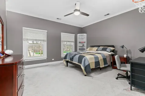 5760 Churchill Lane Libertyville IL 60048
