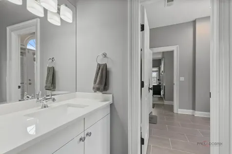 5760 Churchill Lane Libertyville IL 60048