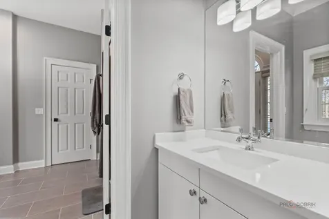 5760 Churchill Lane Libertyville IL 60048