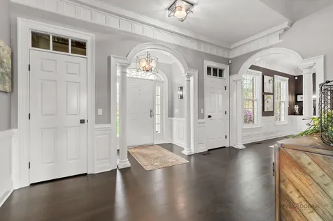 5760 Churchill Lane Libertyville IL 60048
