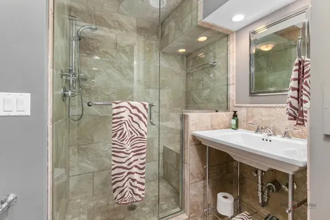 5760 Churchill Lane Libertyville IL 60048