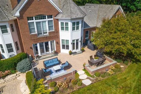 5760 Churchill Lane Libertyville IL 60048