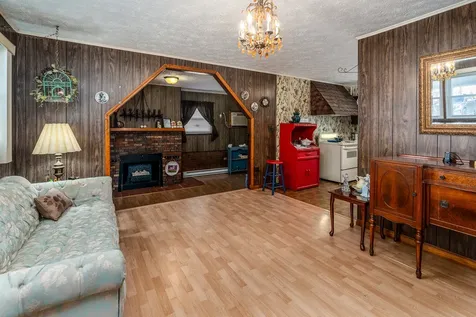 12754 Pease Road Marion IL 62959