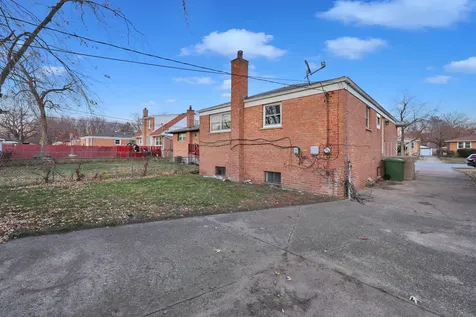 14234 Ingleside Avenue Dolton IL 60419