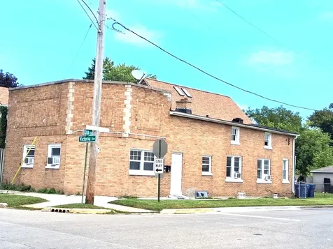1247 Victoria Avenue North Chicago IL 60064