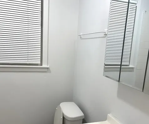 1247 Victoria Avenue North Chicago IL 60064
