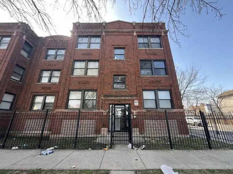 6908 South Michigan Avenue Chicago IL 60637