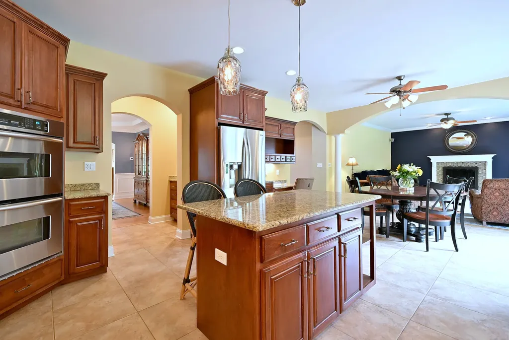281 East Vallette Street Elmhurst IL 60126