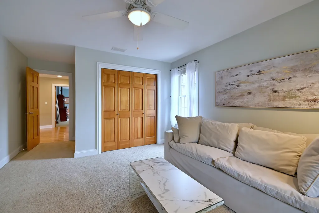 281 East Vallette Street Elmhurst IL 60126