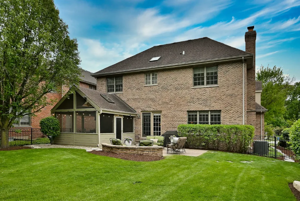 281 East Vallette Street Elmhurst IL 60126