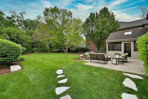281 East Vallette Street Elmhurst IL 60126