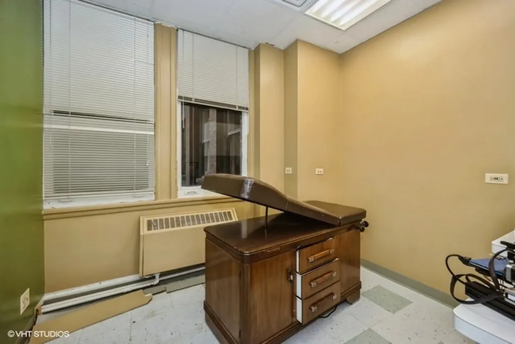 111 North Wabash Avenue Chicago IL 60602
