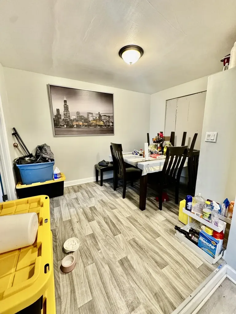 11345 South Ada Street Chicago IL 60643