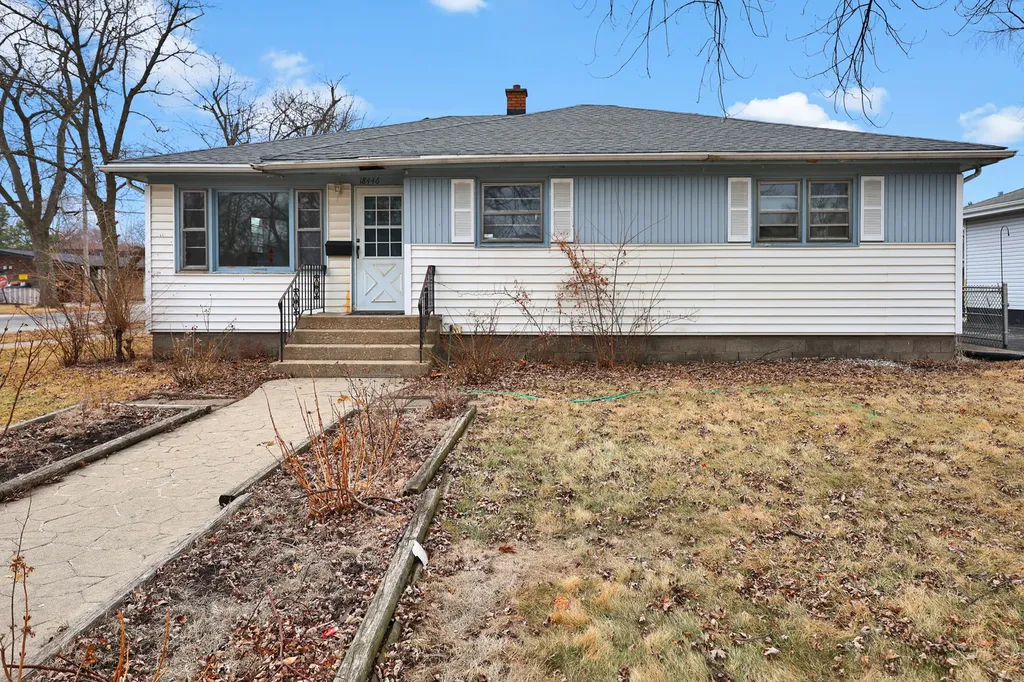18446 Glen Oak Avenue Lansing IL 60438